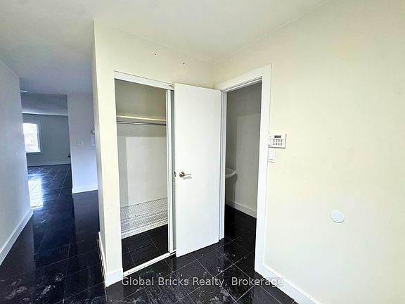 4th image of 41 Fieldview Cres