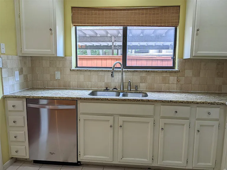 11711 Memorial Dr #133 — Photo 9