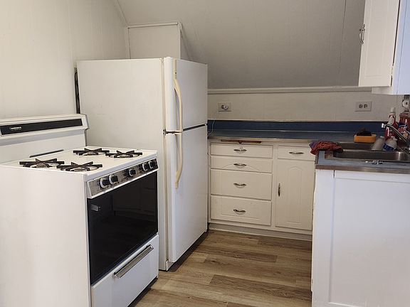 2nd image of 1742 Cleveland Ave Floor 2