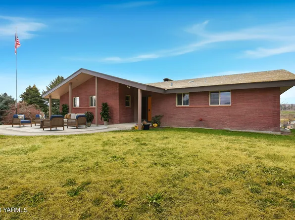 243 Collins Rd, Selah, WA 98942