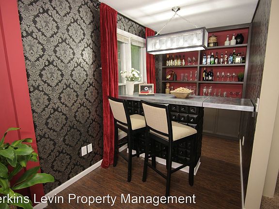 4th image of 3022 Dupont Ave S #2