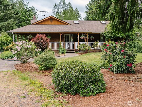 2nd image of 32115 71st Avenue Ct E