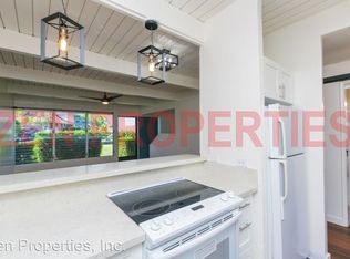 1379 Hunakai St APT 4, Honolulu, HI 96816