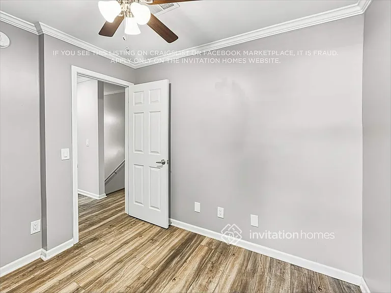 524 Warren Ave — Photo 14