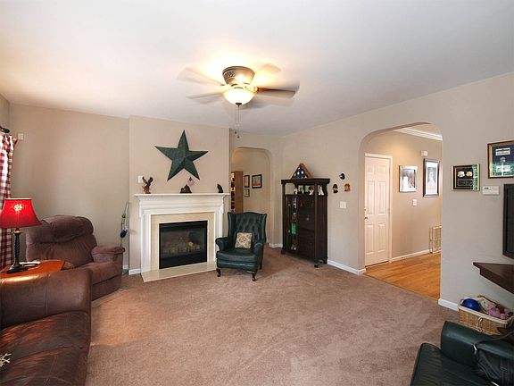 4th image of 5721 Lagrande Dr