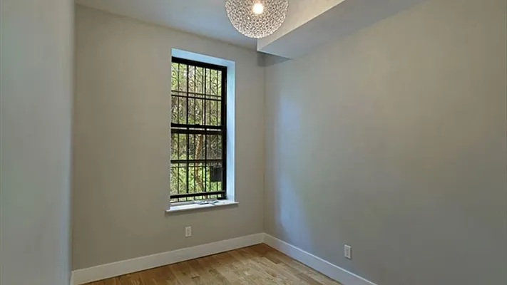 Rented by Nooklyn NYC LLC | media 10