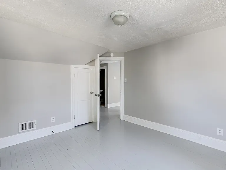 3621 Benton Ave — Photo 24