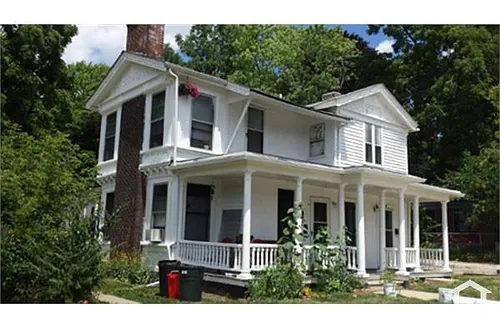 113 E Cross St Photo 1