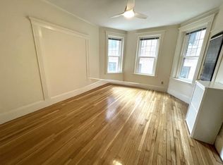 75 Longwood Ave #1R, Brookline, MA 02446