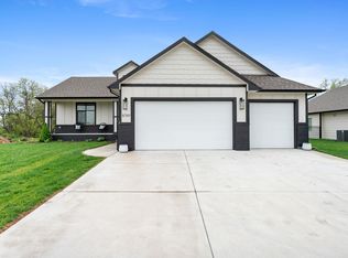 8769 E Bradford St, Wichita, KS 67210