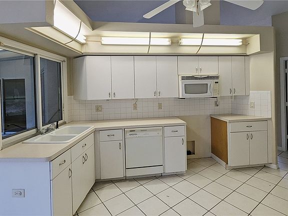 5th image of 4686 N Ficus Dr