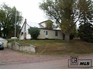 319 N Grant Ave, Oak Creek, CO 80467