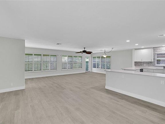 3rd image of 265 Georgetown Blvd #60