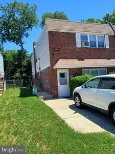 709 Red Lion Rd, Philadelphia, PA, 19115