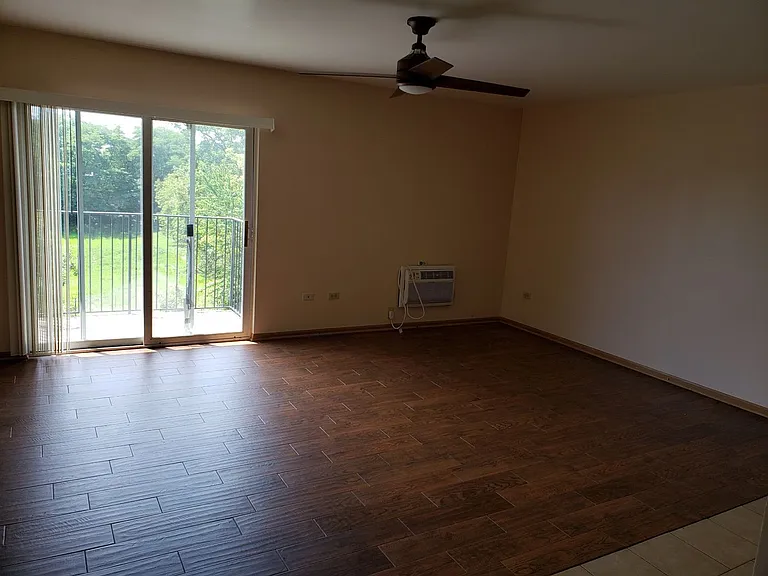 2635 & 2713 W Cornelia Ave — Photo 3