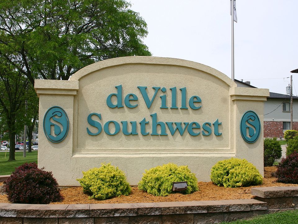 2nd image of 825 Southwest Blvd #817-G
