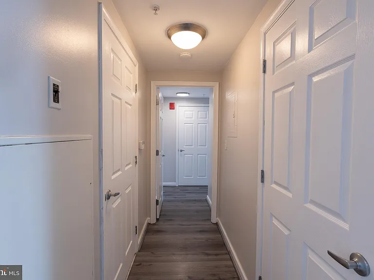 2726 Gallows Rd #1011 — Photo 15