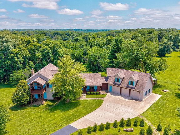 3rd image of 3995 E Apple Hill Lane