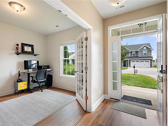 5th image of 4548 River Gate Dr