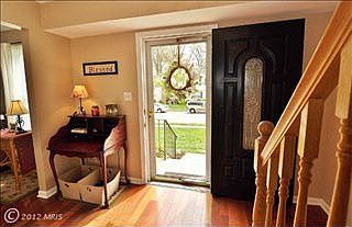 3rd image of 550 E Benforest Dr