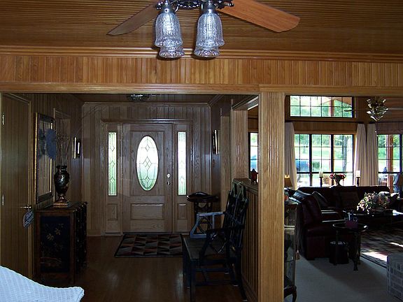 Foyer (white oak)