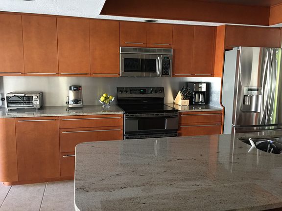 5th image of 13504 Avista Dr