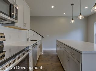 3132 Mayberry Ct, Omaha, NE 68105