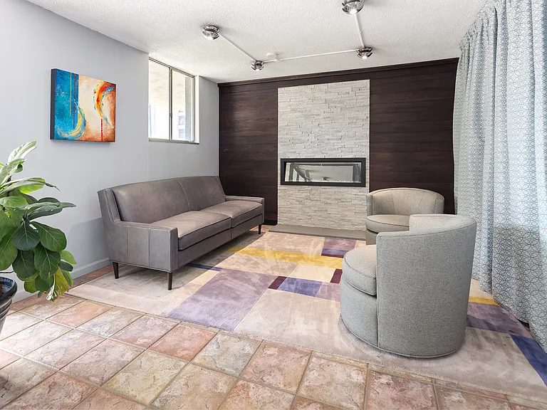 909 N Logan St #8F — Photo 34