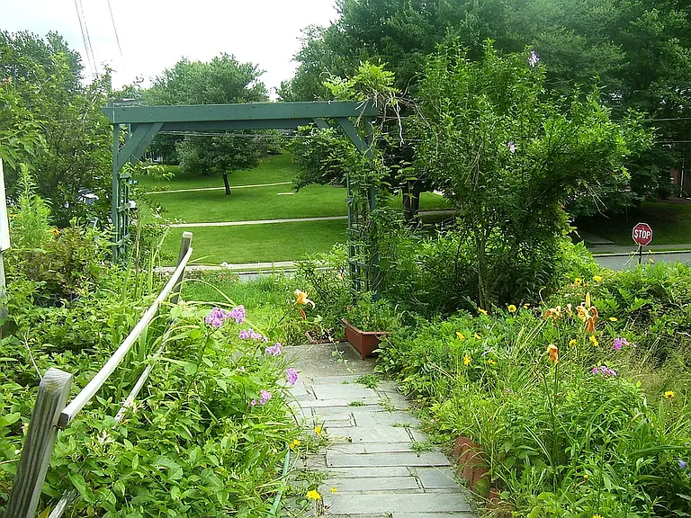 139 Bourne Ave #2 — Photo 3