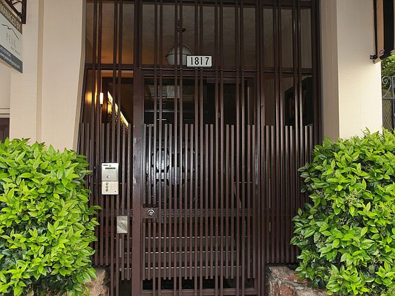 4th image of 1817 Jackson St APT 7