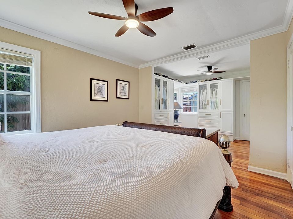 1st image of 946 Paseo Morella