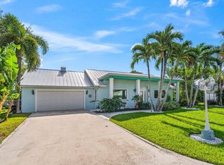 8340 W Lake Dr, Lake Clarke Shores, FL 33406