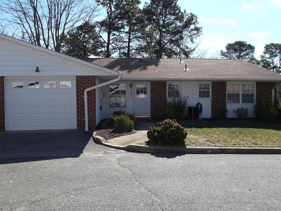 1st image of 1057A Argyll Cir #100A