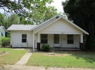 223 W Adams Ave, Arkansas City, KS 67005