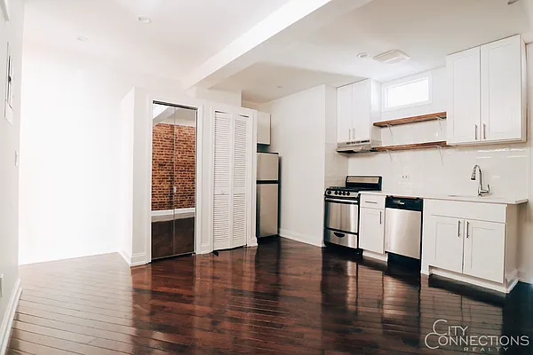 Rented by City Connections Realty | media 11