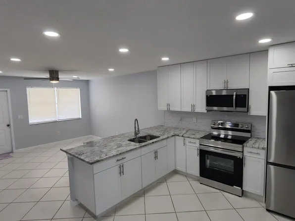 938 Sumter Rd W, West Palm Beach, FL 33415
