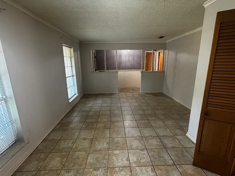 428 Kathy Dr — Photo 4