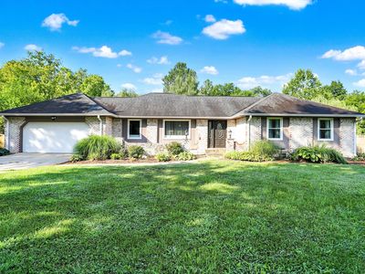 341 Leisure Ln, Greenwood, IN, 46142