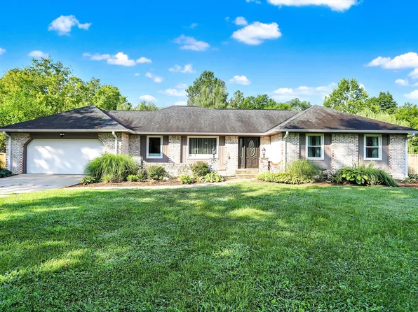 341 Leisure Ln, Greenwood, IN 46142