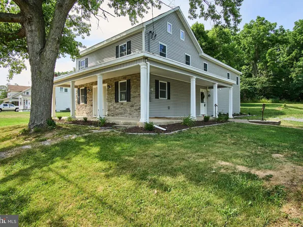 1548 W Trindle Rd, Carlisle, PA 17015