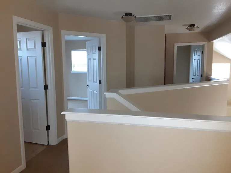 657 Spring Valley Dr — Photo 24