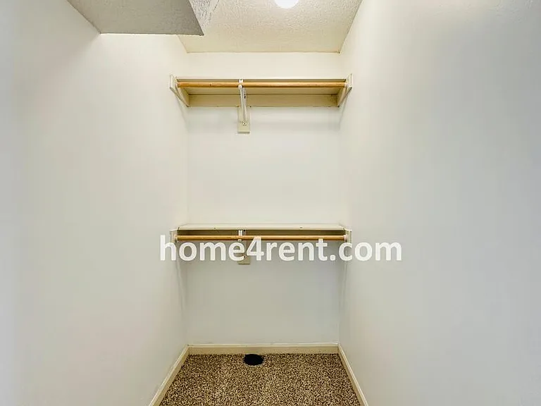 14236 W 153rd St — Photo 34
