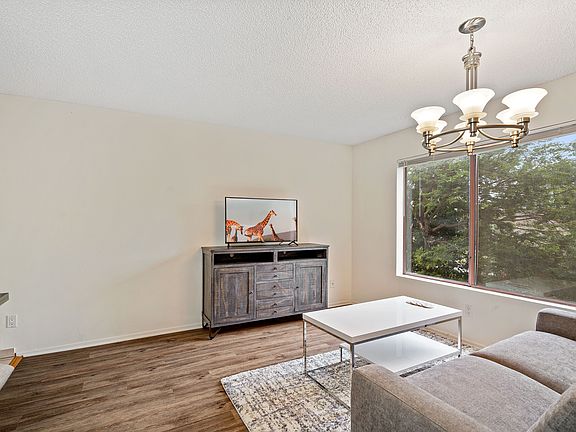 3rd image of 3600 Bagley Ave APT 105