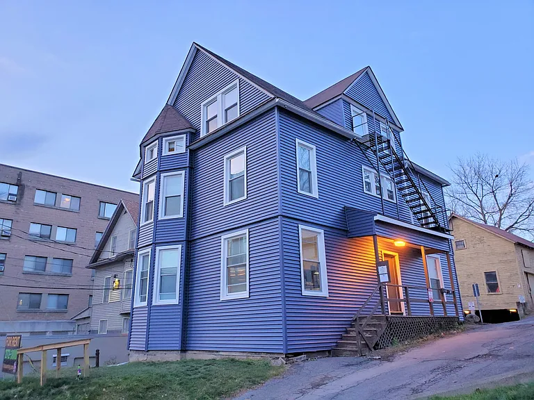 214 Dryden Rd — Photo 2