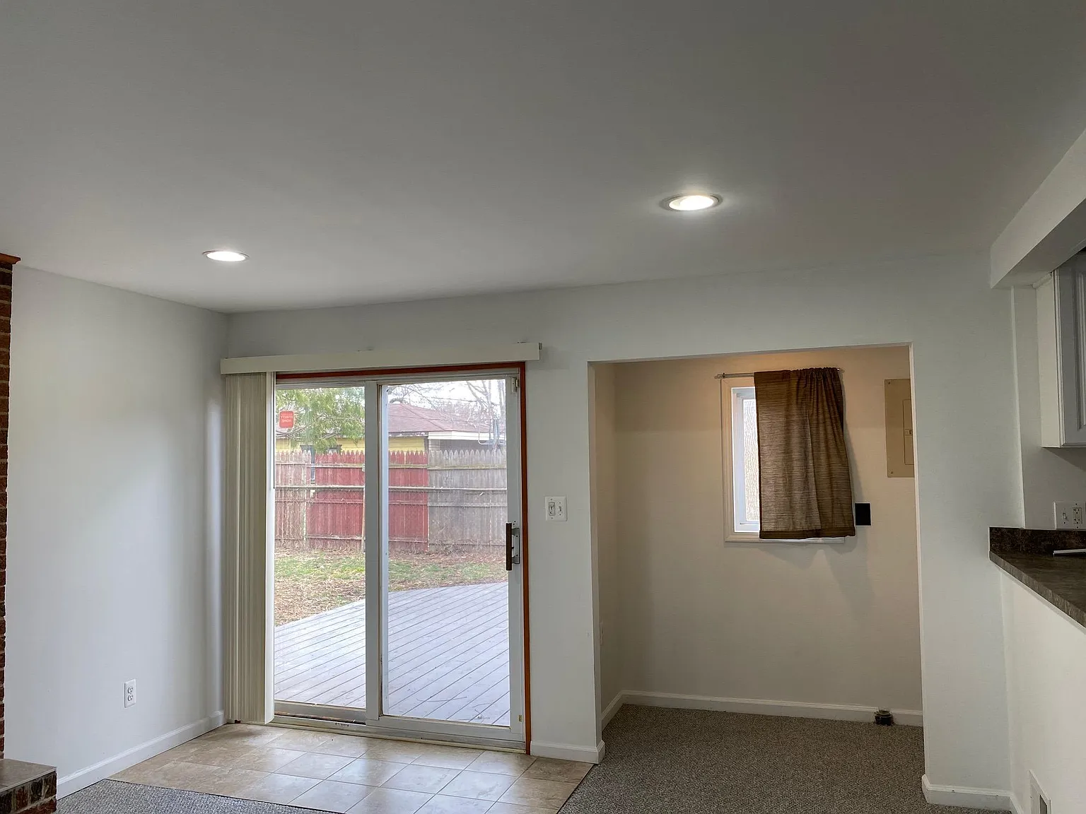 3 bed, 1900 sqft, $2,300 — Photo 4