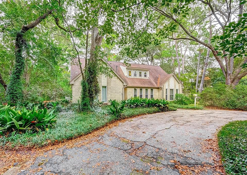 1st image of 41 Rollingwood Dr