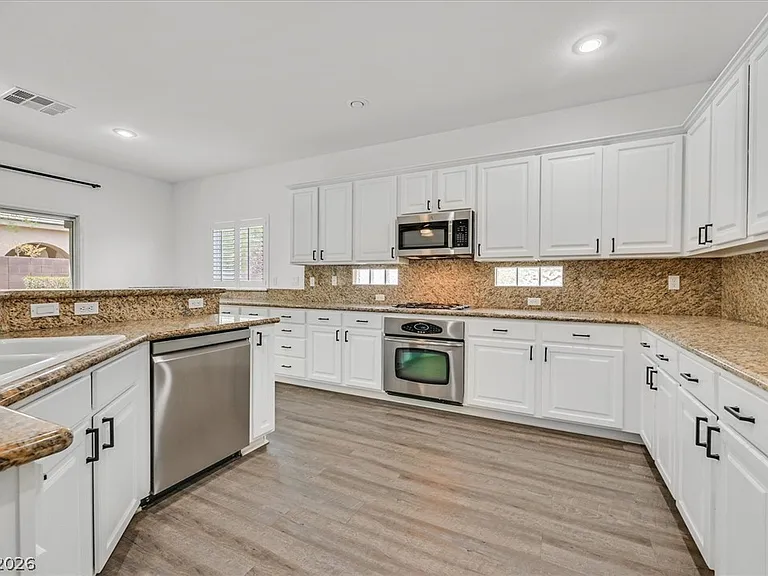 913 Hickory Park St — Photo 24