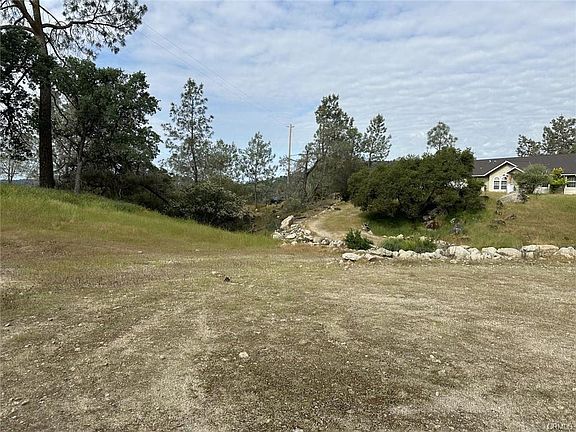 2nd image of 0 Oak Grove Ct E