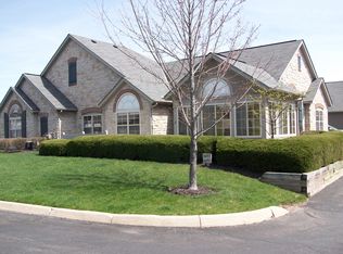 6693 Lakeview Cir, Canal Winchester, OH 43110