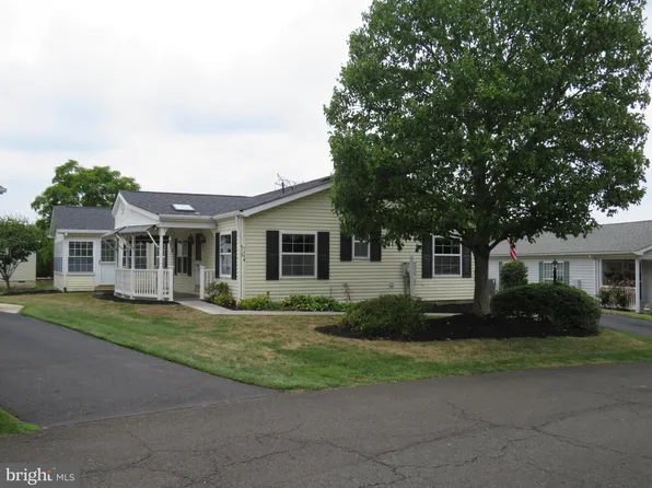 410 Redbird Ct, New Hope, PA 18938